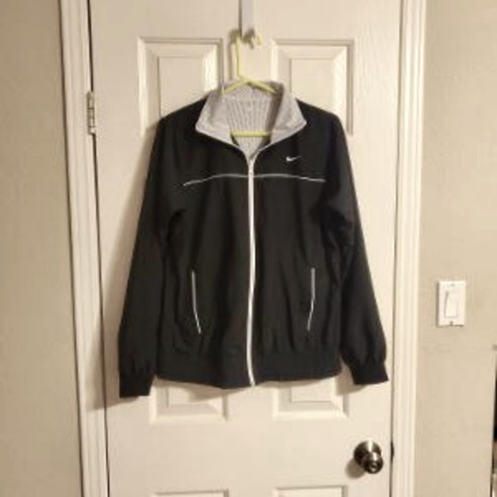 Women's Nike Size Medium Lined Jacket
